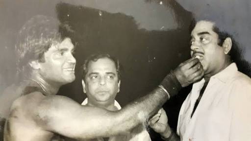 Satish_Goyal73's tweet photo. #Throwback 
@SunielVShetty Sir, and @ShatruganSinha Ji.on the sets of Unreleased movie #KaramPath https://t.co/bs9yd1w6mE