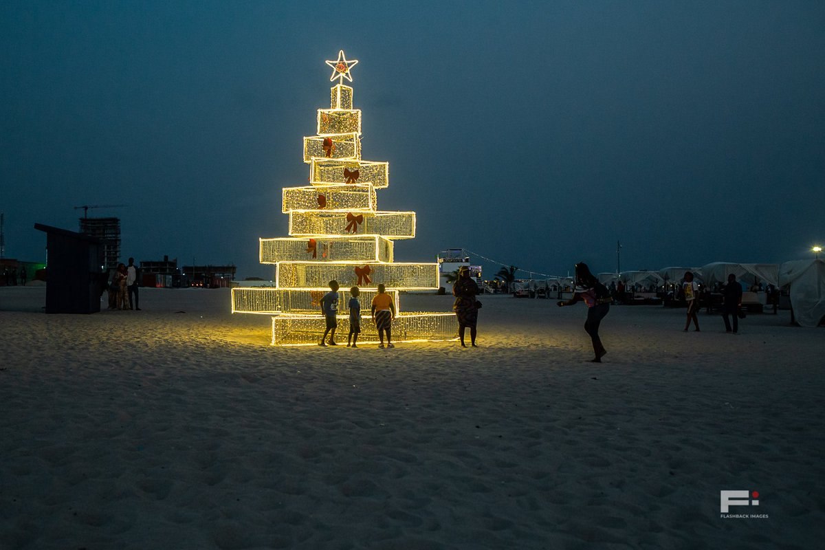 thisisOluwakemi's tweet image. “Within you is the light of a thousand suns.” - Robert Adams

Photographed by me

Click the link below to check out my portfolio 😊
instagram.com/fi_albums/
#flashbackimages #Sillhouette