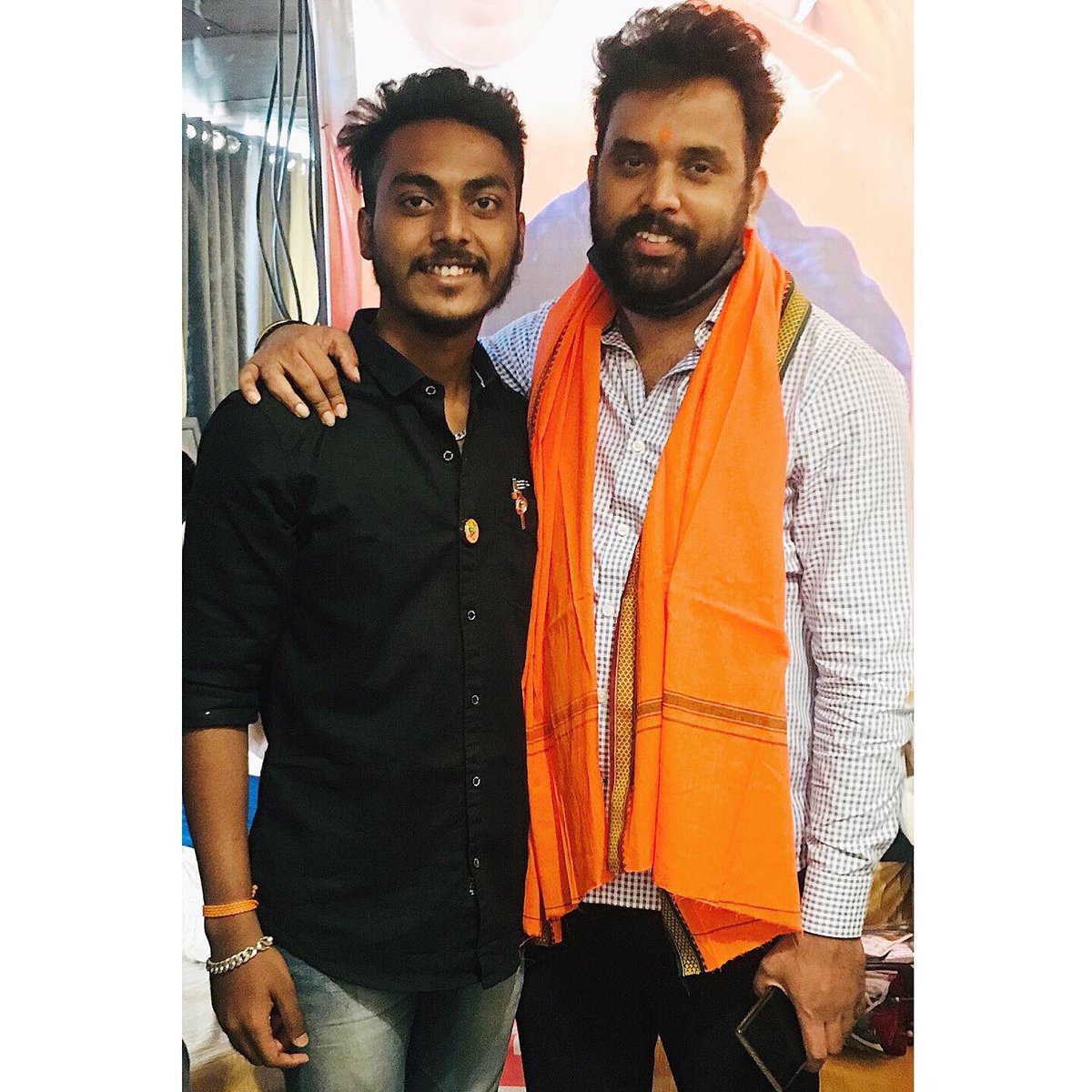 AmanBan_'s tweet photo. युवासेना कार्यकारिणी सदस्य श्री. रुपेश दादा कदम यांना वाढदिवसाच्या मनःपूर्वक शुभेच्छा.! 💐🚩🏹🐯
@RupeshKadam03 
#happybirthday #rupeshkadam #yuvasenacorecommittee #shivsena #yuvasena #maharashtra #amanban https://t.co/2GfN2ewe7n