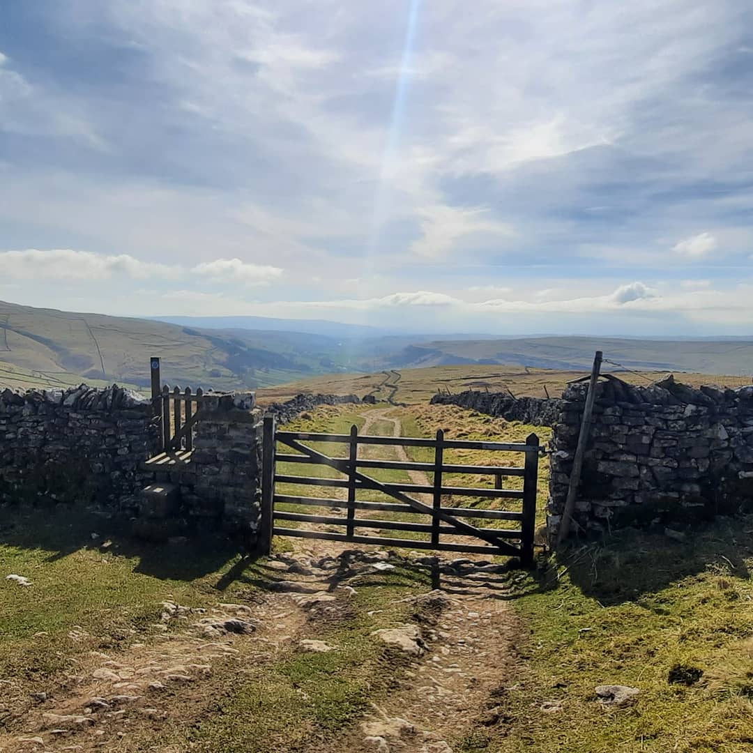 whetherington07's tweet photo. Yorkshire. When it's good it's very good. #Yorkshire #YorkshireDales #willswalks https://t.co/6BHo0zpjEC