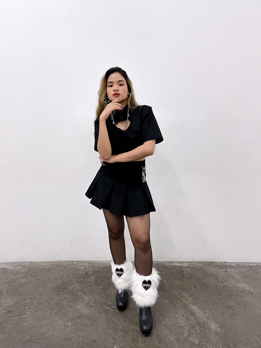 marchwasow's tweet photo. 🖤🤍 #Sixter #TouchSixter #Tpop https://t.co/8tTDeVLBVQ