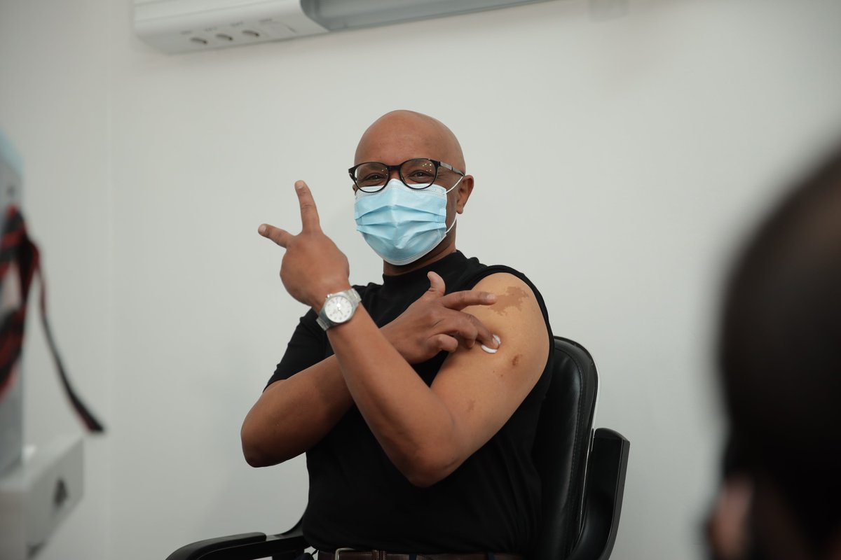 unicef_tjk's tweet photo. "I hope that by vaccinating myself, I'll encourage others to feel safe about the vaccine and contribute towards acceptance of the vaccine in #Tajikistan.”-@UnicefTajik Rep, Mr. Makkawi becomes the first person to take the COVID-19 vaccine, delivered to the country through #COVAX. https://t.co/yQCdK8gUCK