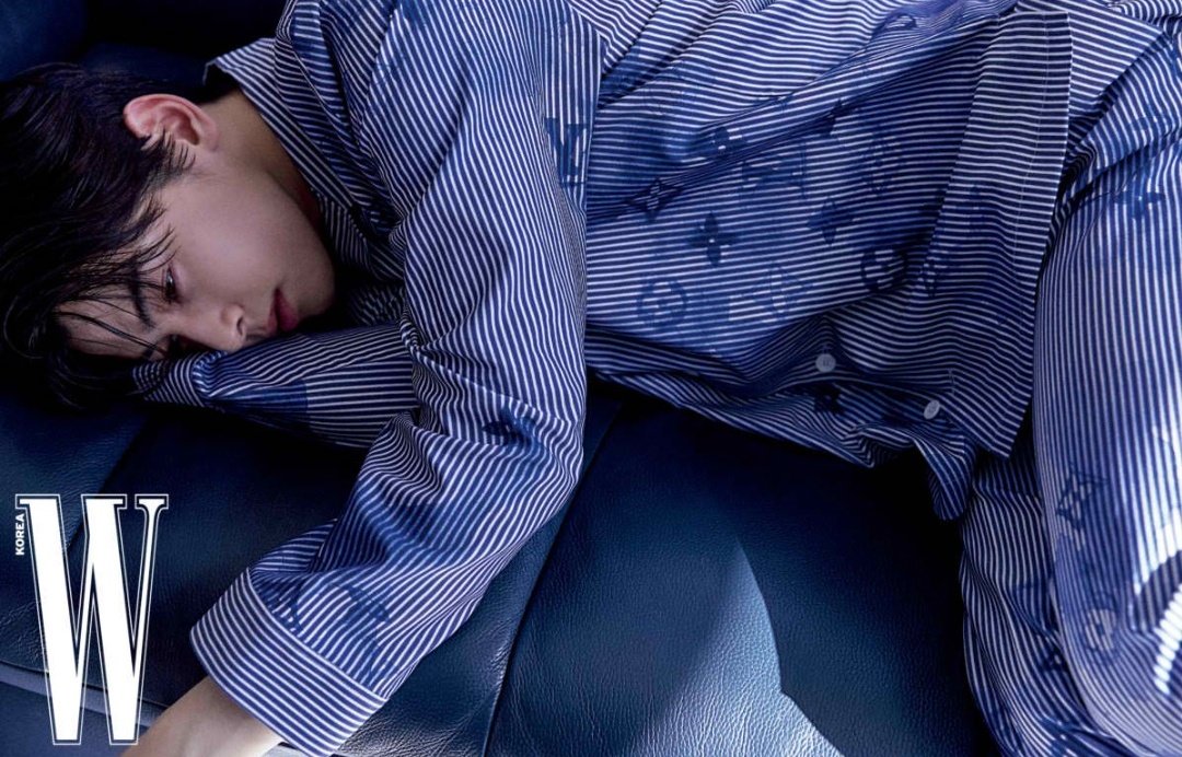 cha eun woo is so hella fine 🥵🥵🥵