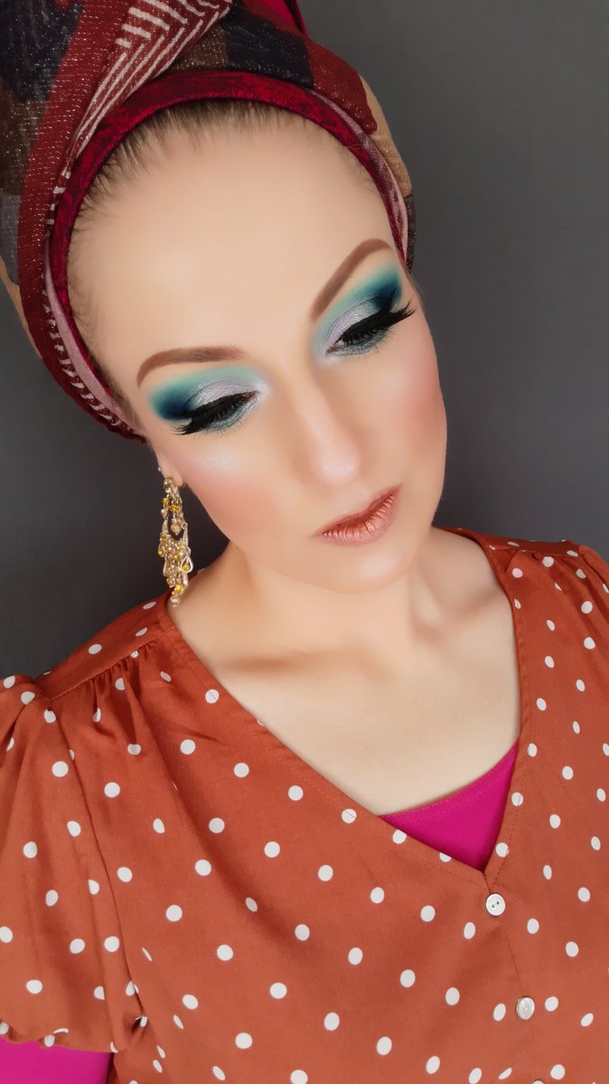 One of the looks created with the #iceland #fireandice palette from #nomadcosmetics 
<a href="/NomadMakeup/">Nomad Cosmetics</a>