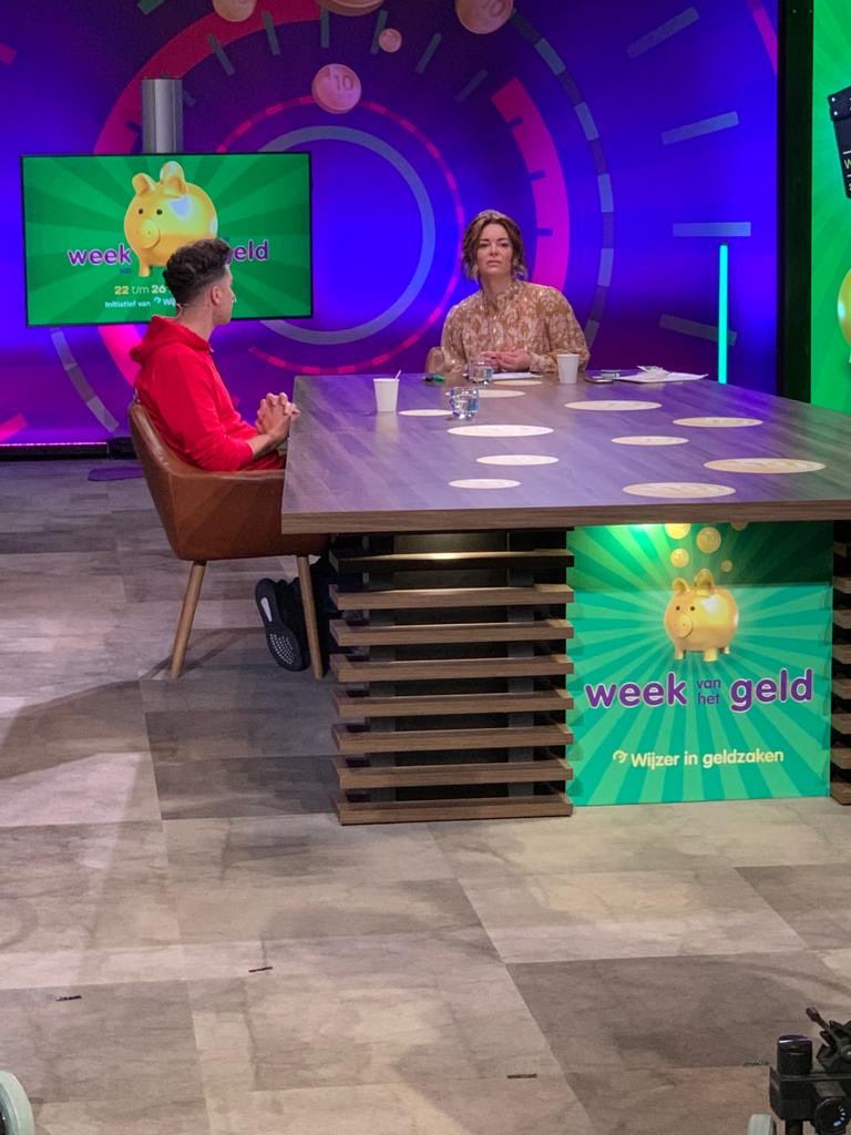 Bank voor de klas tweet media