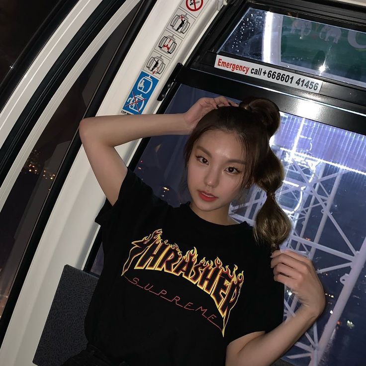 kak ku bosan agy... 
jdi ku ganchar jdi yeji sksk 

mutualan? rt/like 
fambest? dm 

#roleplayerindonesia #roleplayer #roleplayaccount #roleplayerkpop #roots #rp