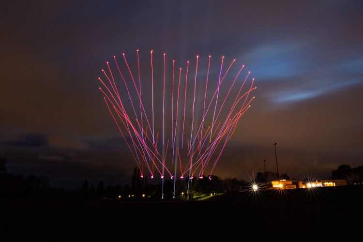 Light It In Red tweet media