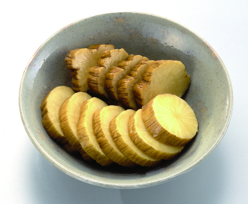 あきたびじょん がっこ は 漬物を表す秋田弁 冬の期間が長い秋田県は 保存食として がっこ 作りがさかんで食卓を彩ります 大根を燻して作る いぶりがっこ 菊の花の彩り鮮やかな なすの花ずし 歯ごたえの良い なた漬け など あなたのお