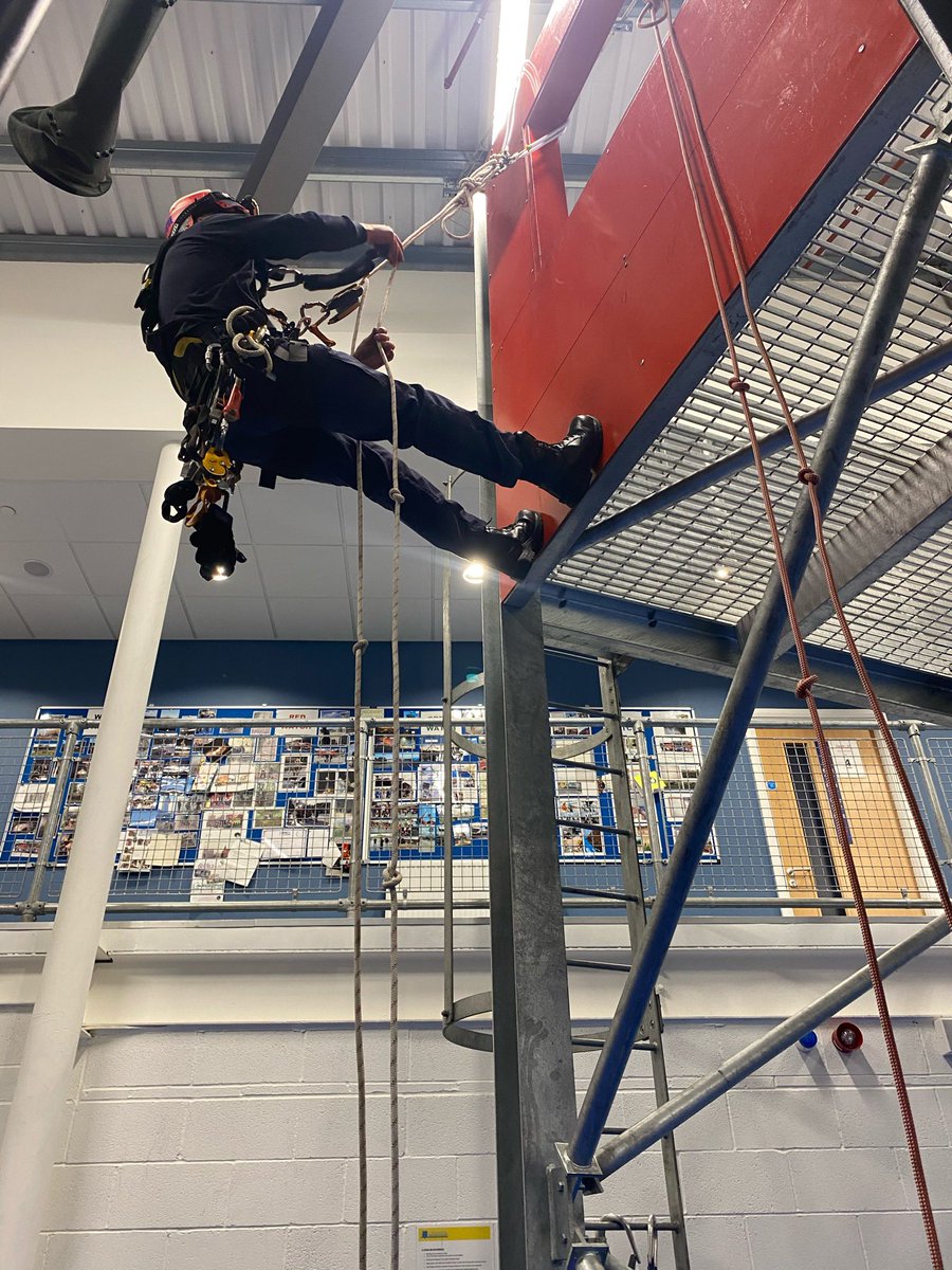 RyCook92's tweet image. Just hanging around on a night shift 🤙🏻 #imlearning #techrescue