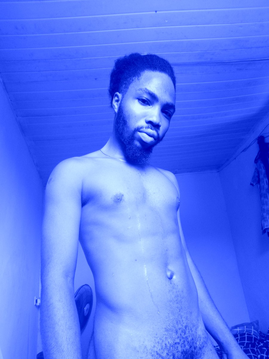 EtzWhytee's tweet photo. Let get to know each other..
.
.
.
.
#bodygoals #bodylikemilk #gymlife #Twitter #loveislove #lightskin #hairy #billoniare #fitness #beardgang #dickhead #nature #comments #likesforlikes #sd #handsome #gymnastics #cuteness #naturalhair #lgbtq #pride #blacklivesmatter #gay #rainbow https://t.co/aznLo88rIw