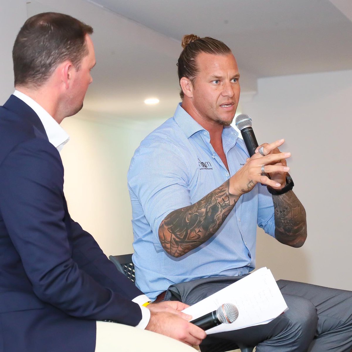 ashtonsims26's tweet photo. Immensely proud &amp; grateful to be asked to talk #RugbyLeague but more importantly the implementation of the sustainable Mental Health strategy we are providing all Snr @IllawarraDRL teams at their season launch last night🏉💯🧠🗣
#MentalHealthMovement 
#MentalHealthEducation https://t.co/fRWByEg9a3