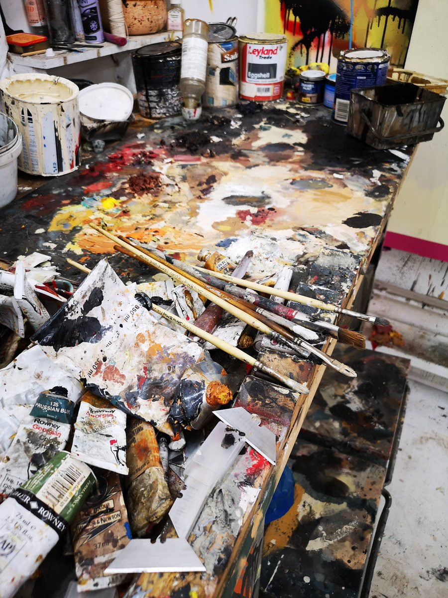 ryeartists's tweet photo. 2/2 ....Robert’s paintings explore a world that has strong visual references to earlier masters and styles, yet is very rooted in the present, combining dynamic elements of street art with contrasting traditional techniques”  
#ryeartists @robertsampleart #robertsample #painting https://t.co/V69WbdAp7r