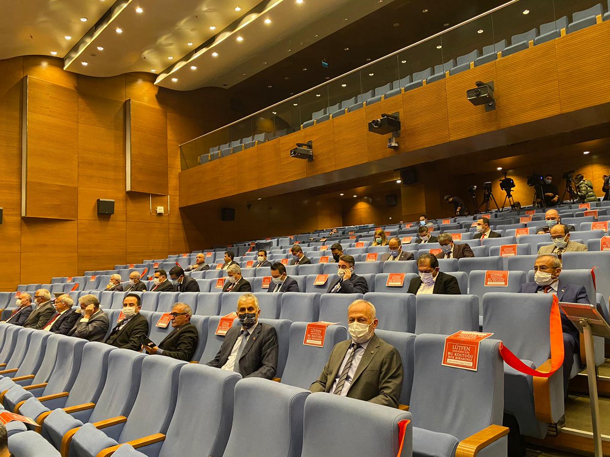 SevkanHulusi's tweet photo. Gençlik ve Spor Bakanımız Sn. Dr. Mehmet Kasapoğlu’nun Denizli ziyaretinde #Acıpayamımıza müjdesini verdiği;Kapalı Spor Salonu, Gençlik Merkezi,Nizami Sentetik Çim Yüzeyli Futbol Sahası,2'li tip soyunma odası Portatif tribün  protokolü imzalandı. ✍🏻 Hayırlı uğurlu olsun.😊 https://t.co/35G9jvL1Ic