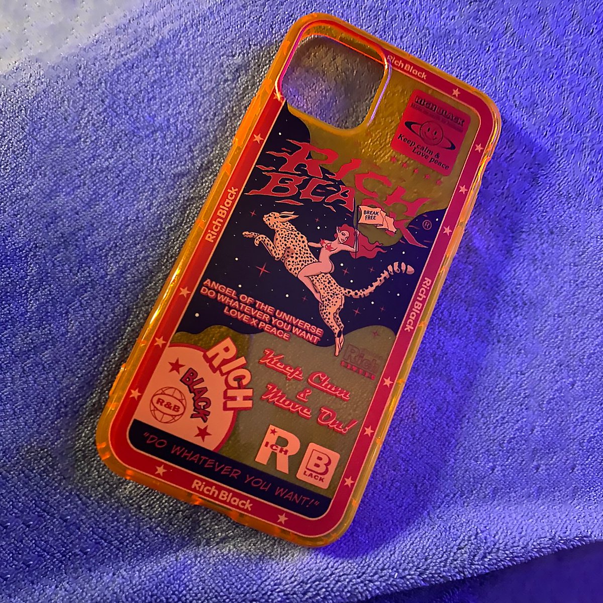 KasyCasecom's tweet photo. Is it a grunge-style case?
Buy it https://t.co/9eZVB8e5et
.
#KasyCase #phonecase #iphonecase #specialcase #uniquedesign #myphonecase #manga #aesthetic #ａｅｓｔｈｅｔｉｃ #vaporwave #indiekids #darkcore https://t.co/JqEbdkWk1z