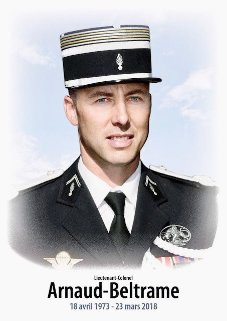 LatifaIbnZ's tweet photo. En ce jour, je pense au lieutenant-colonel Arnaud Beltrame qui sauvait la vie d’une otage en donnant la sienne dans un acte d’héroïsme. 

Mes pensées émues vont à sa famille, à ses proches ainsi à ses camarades de la gendarmerie touché en plein cœur. N’oublions jamais. #Beltrame https://t.co/Zw33iXgY9D