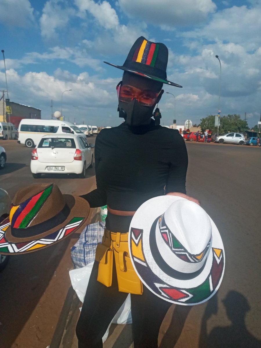 NofanezileMasuk's tweet photo. Thank you very much @djsbu for creating such an important platform to promote our business through #DJSBU I got a business from far as Swaziland & Zimbambwe, currently i have orders lining up as far as England & KZN. I will be dressed by @mpahla_sa For my hustle. #NdebeleTwitter https://t.co/IvxqrATVIu