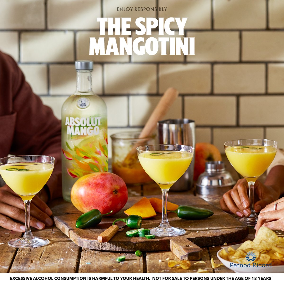 Did anyone say it's mango season? #AbsolutMango
