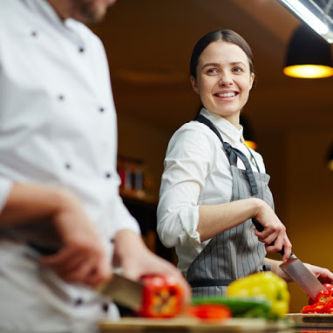 We're recruiting for a Chef de Partie for a beautiful hotel in Cornwall - up to £21,000 - May 2021 start.

Proven experience at Rosette level preferable.

If you're a local, or commuting, own transport is essential. Call Dean on 0345 241 1000 for details.

paramountpersonnel.com/vacancies/1450…