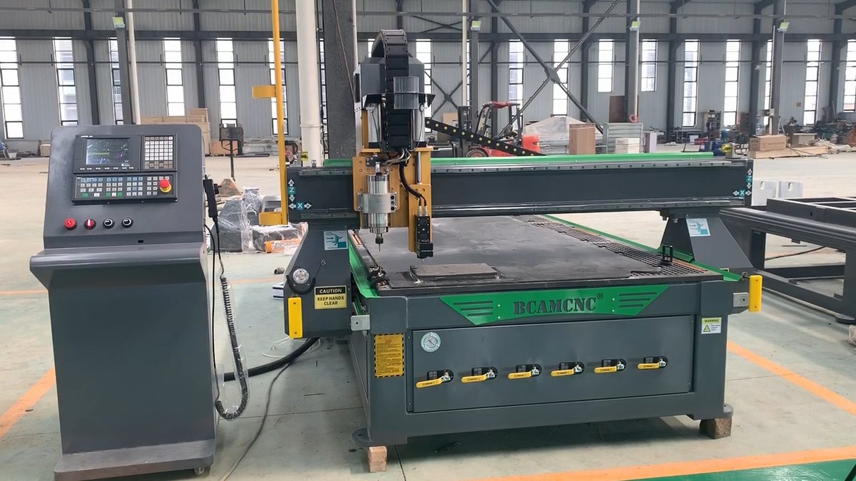 BCAMGroup's tweet photo. CNC Vibrating Knife Cutting Machine Specially used for cutting cloth, leather, foam, plastic and other materials
Advantages of Vibrating knife CNC router
1. Fast speed and precise cutting
2. servo motor
3. unique safety protection system of BCAM products https://t.co/cT9xu07Zef