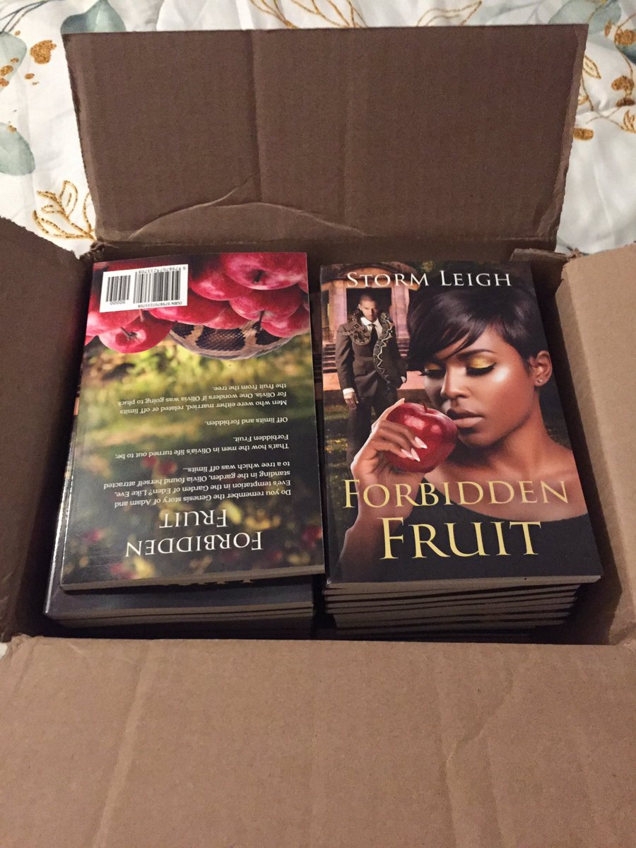 StormLeigh7's tweet photo. #NewRelease #BlackLivesMatter #newauthor #blackauthor #melaninpoppin #relationships #couples #cheating #addicted #ItsOkayToNotBeOkay #allaboutluv #friends #allaboutluv #amwriting #mystory @StormLeigh7 https://t.co/Kqgv8XJDn6
