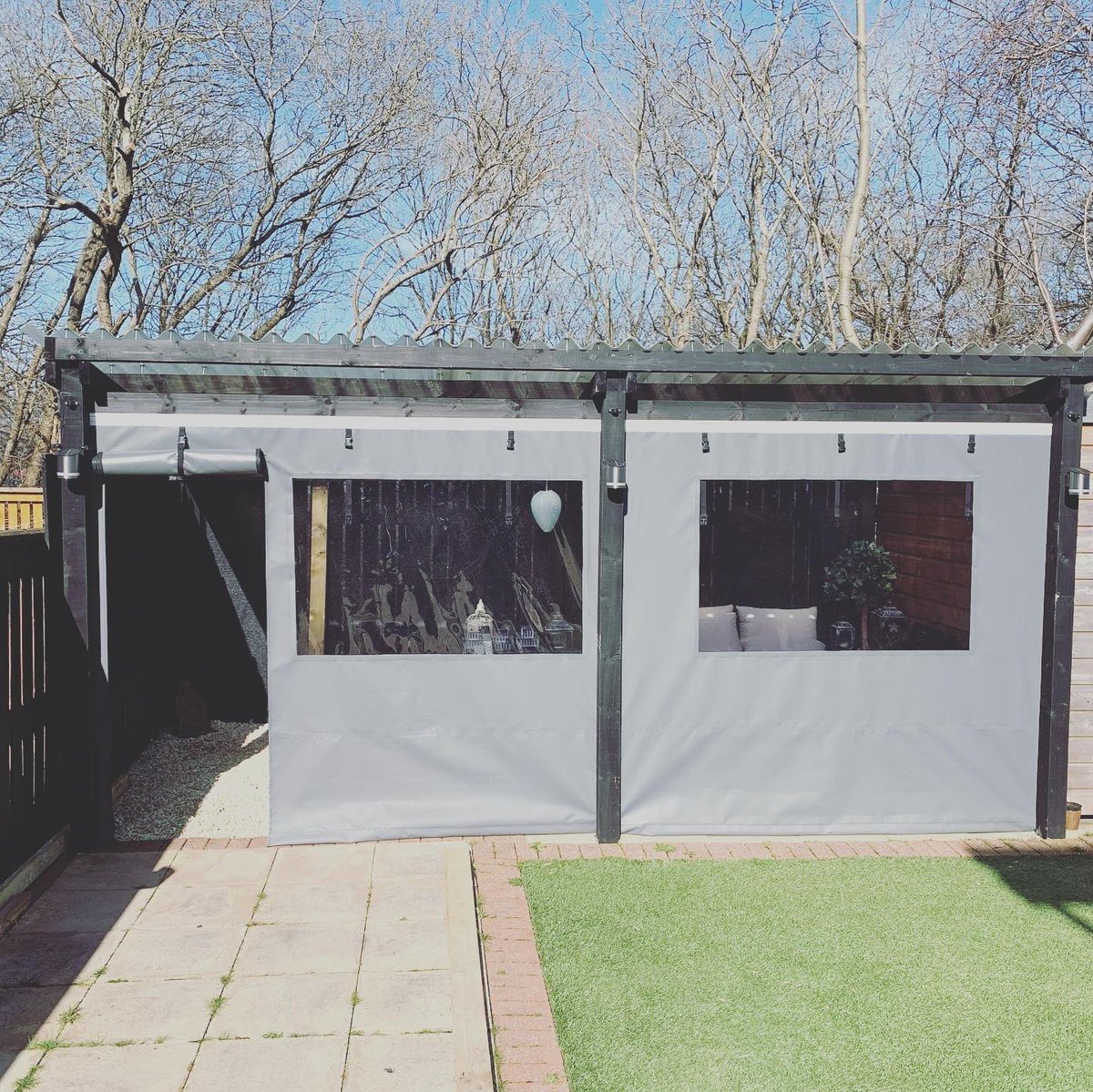 CustomCoversFK's tweet photo. Our renowned pergola side cover rail system roll-up covers. Fully removable &amp; fully waterproof
#Pergola #homeandgarden #garden #tarpaulin #cover #falkirk #Scotland #uk https://t.co/a0kym1kWMQ