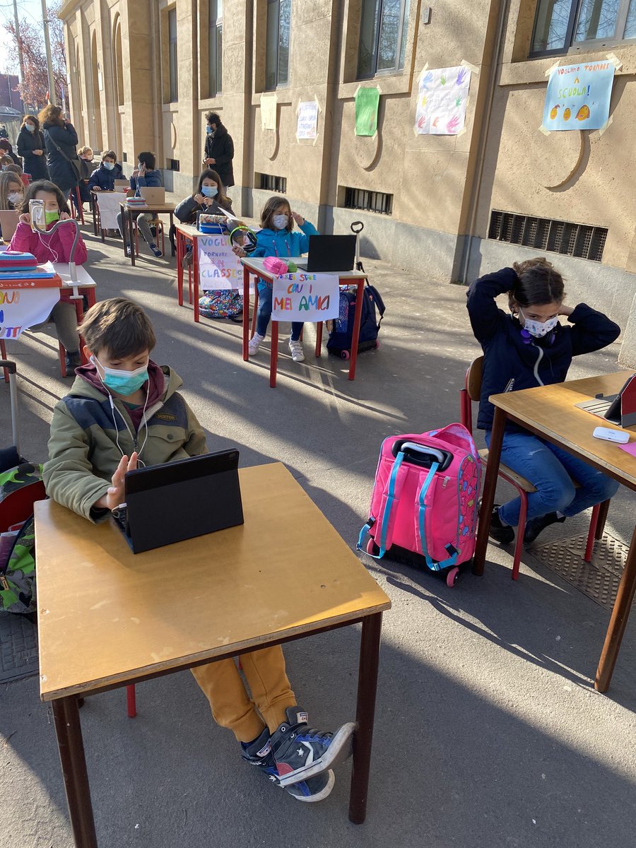La scuola è a scuola. Lezione di civiltà. Da loro a noi. #dad #scuolechiuse