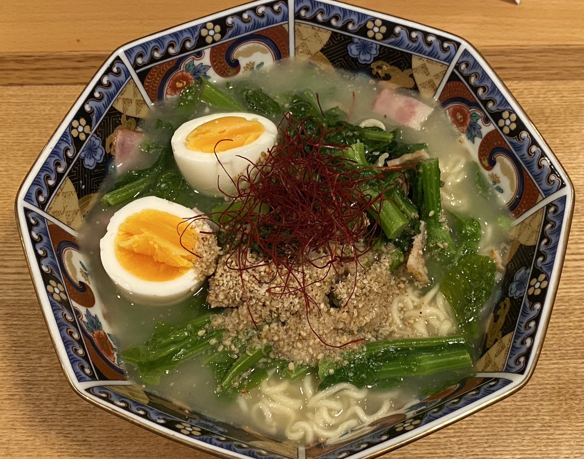 Twitter 上的 Negitet 昨日の夕食 有賀薫さんのレシピの菜の花とベーコンのスープを作っていたのだが えいやっとラーメンにしてしまった 菜の花とベーコンの蒸煮と半熟卵はラーメンの具にとても合う ちなみにラーメンは 切り胡麻7倍のサッポロ一番塩味 T Twitter 上的 Negitet 昨日の夕食 有賀薫さんのレシピの菜の花とベーコンのスープを作っていたのだが えいやっとラーメンにしてしまった 菜の花とベーコンの蒸煮と半熟卵はラーメンの具にとても合う ちなみにラーメンは 切り胡麻7倍のサッポロ一番塩味 T