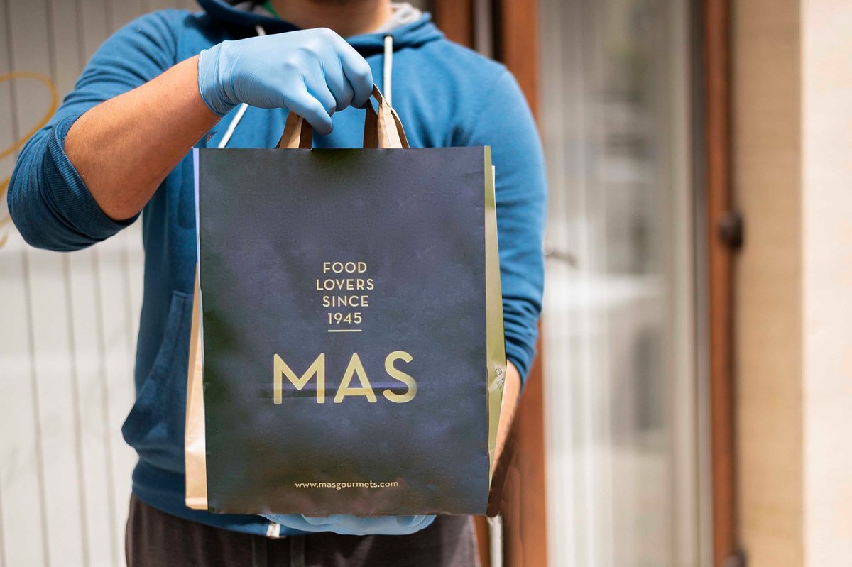 Compra #MASFoodLovers online i t'ho portem a casa o a l'oficina. 🛒masfoodlovershop.com 
Portes gratuïts a partir de 60€.  I 10% de descompte en la 2º compra.
I si ho prefereixes, fes la teva comanda a <a href="/Glovo_ES/">Glovo</a>  , @manzaning  o l'App de <a href="/lilladiagonal/">L'illa Diagonal</a>