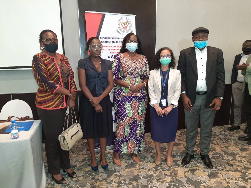 ApltpRdc tweet media