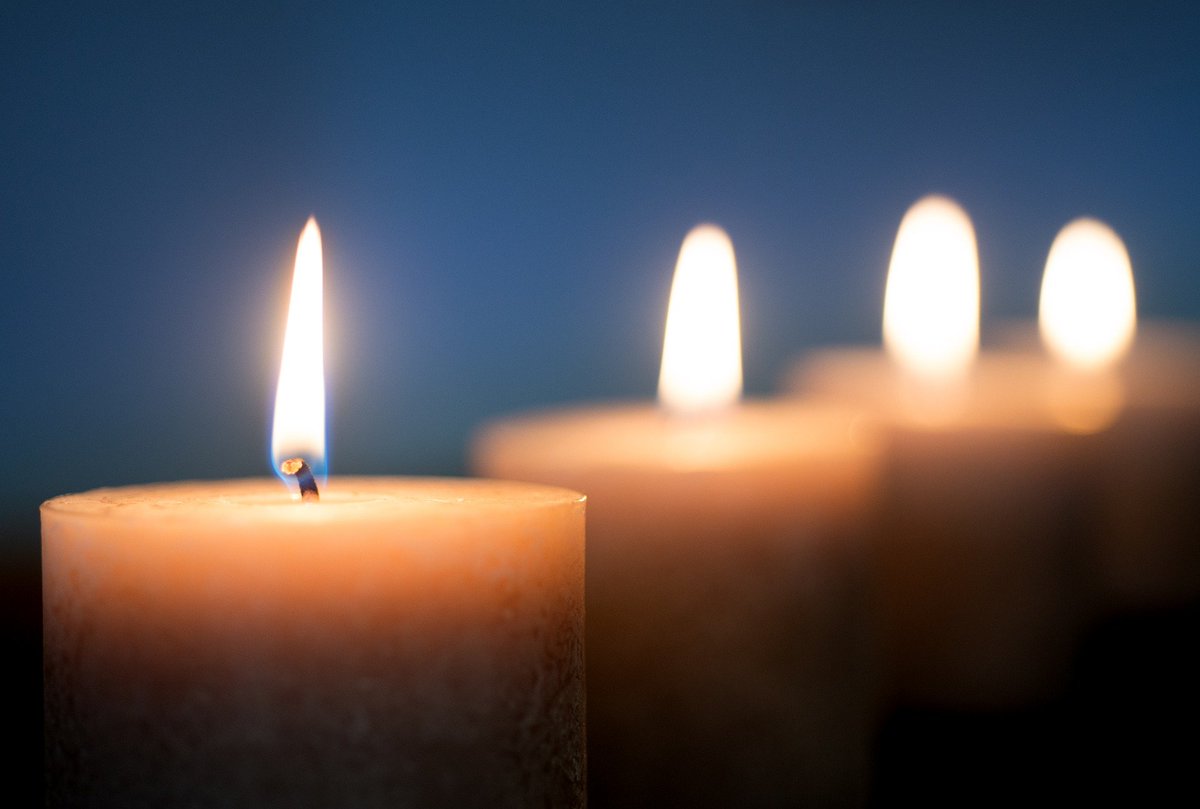 APPGFB's tweet photo. To mark national #DayofReflection, a minute's silence will be held at midday today. We want to pay tribute to all those working in the funeral and death care sector for their fantastic work in supporting grieving families over the past year and beyond. https://t.co/BBjk5dTtNH