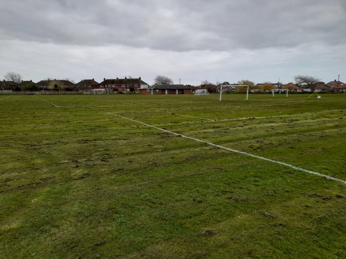 TurfixServices's tweet image. We&apos;re full on now marking grassroots and council sports pitches. 
13 football of various sizes and colours done by @Steve_Pitchmark yesterday.
Today is equally as busy. #linemarking #GPS