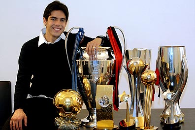 OficialSala12's tweet photo. Kaká triste vendo isso: https://t.co/kjYyLEHdcI