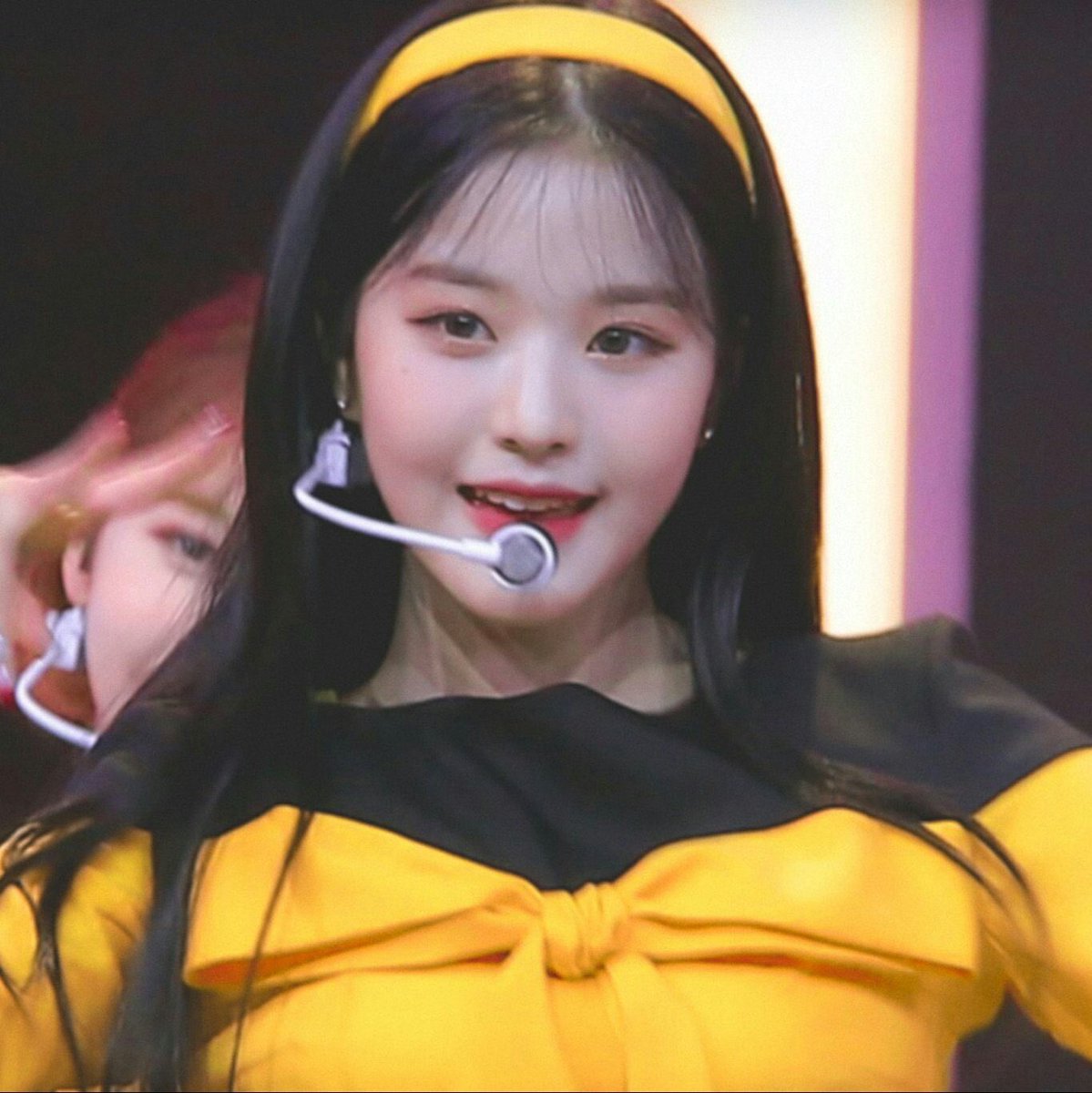 녕 tweet media