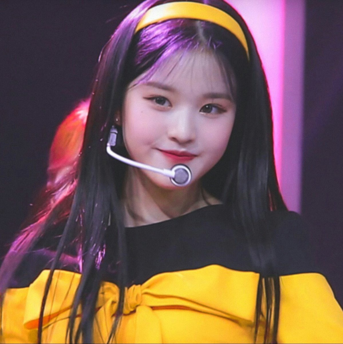 🐝

wonyoung’s so curious fancam is almost at 5M views!!!
please watch it so we can reach our goal soon~ <3

🔗 youtu.be/qrshRevYiiA

#아이즈원 #장원영