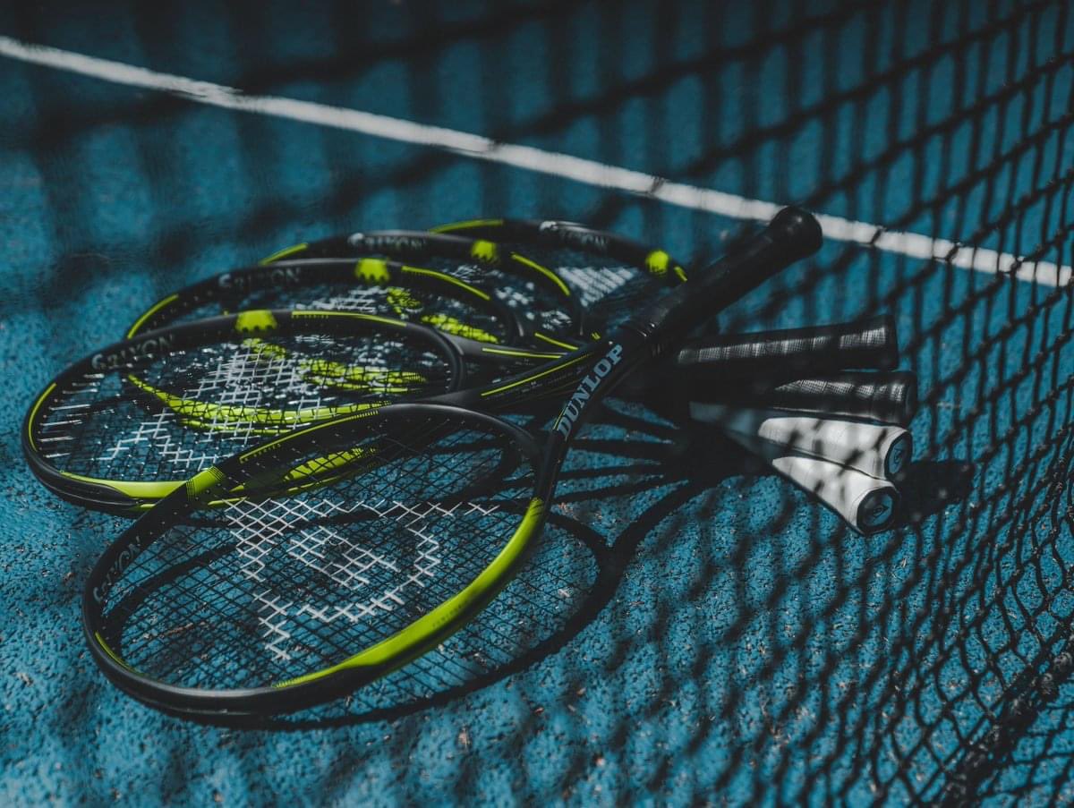 USTA_NC's tweet photo. Ever feel envious of the person on the other side of the court? #Dunlop #SpinRedefined https://t.co/t1okLYyixO https://t.co/CqpIELya31