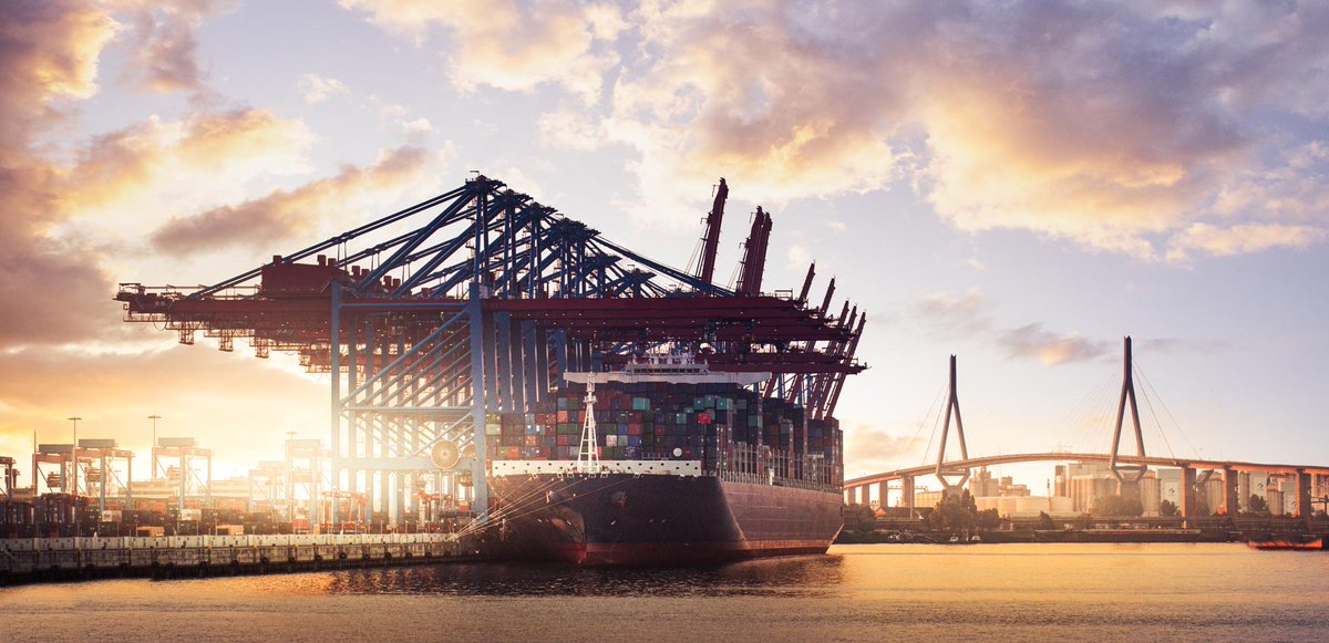 SKFMarine's tweet photo. Is there any reason to believe container ships won’t continue to get bigger and bigger? As it happens, yes #EngineeringAtSea https://t.co/PJ7FOhqiee https://t.co/AiMoBPRTOy