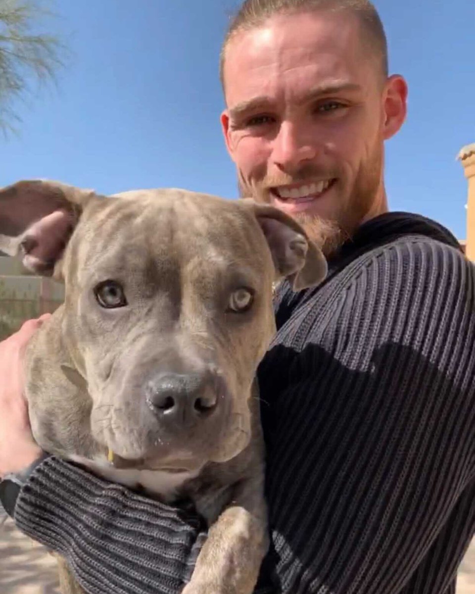 In honor of #NationalPuppyDay, enjoy this thread of #Royals pups. 🥺

Then                              Now