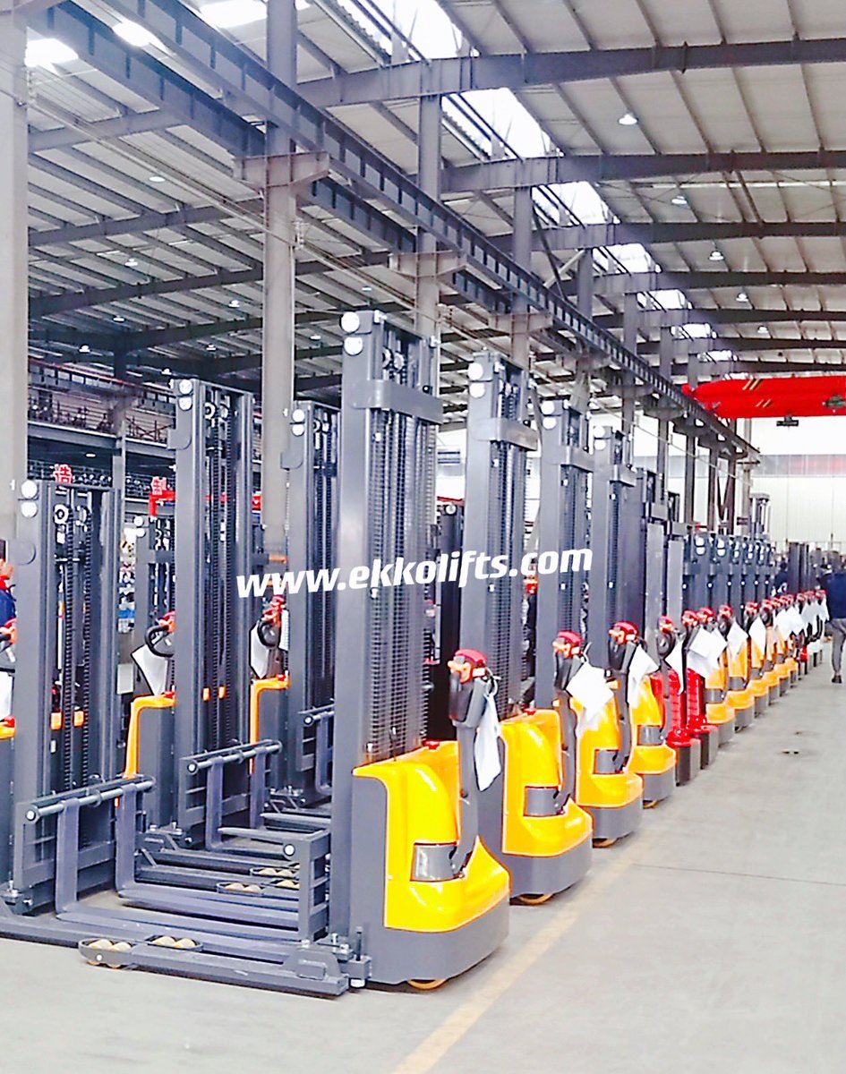 EKKOlifts's tweet photo. The #EB12E Series Electric Straddle Stacker, 2640lb,119-138’’ Lift, Curtis Controller,On-Board Charger. 45’’ Forks. 877-232-6517 info@ekkolifts.com https://t.co/PlDF3kHlh4 #EKKOLIFTS #forklifts #ElectricStraddleStacker #lifttruck #electricStacker #lifttrucks #forklift https://t.co/KxElv2GF0b