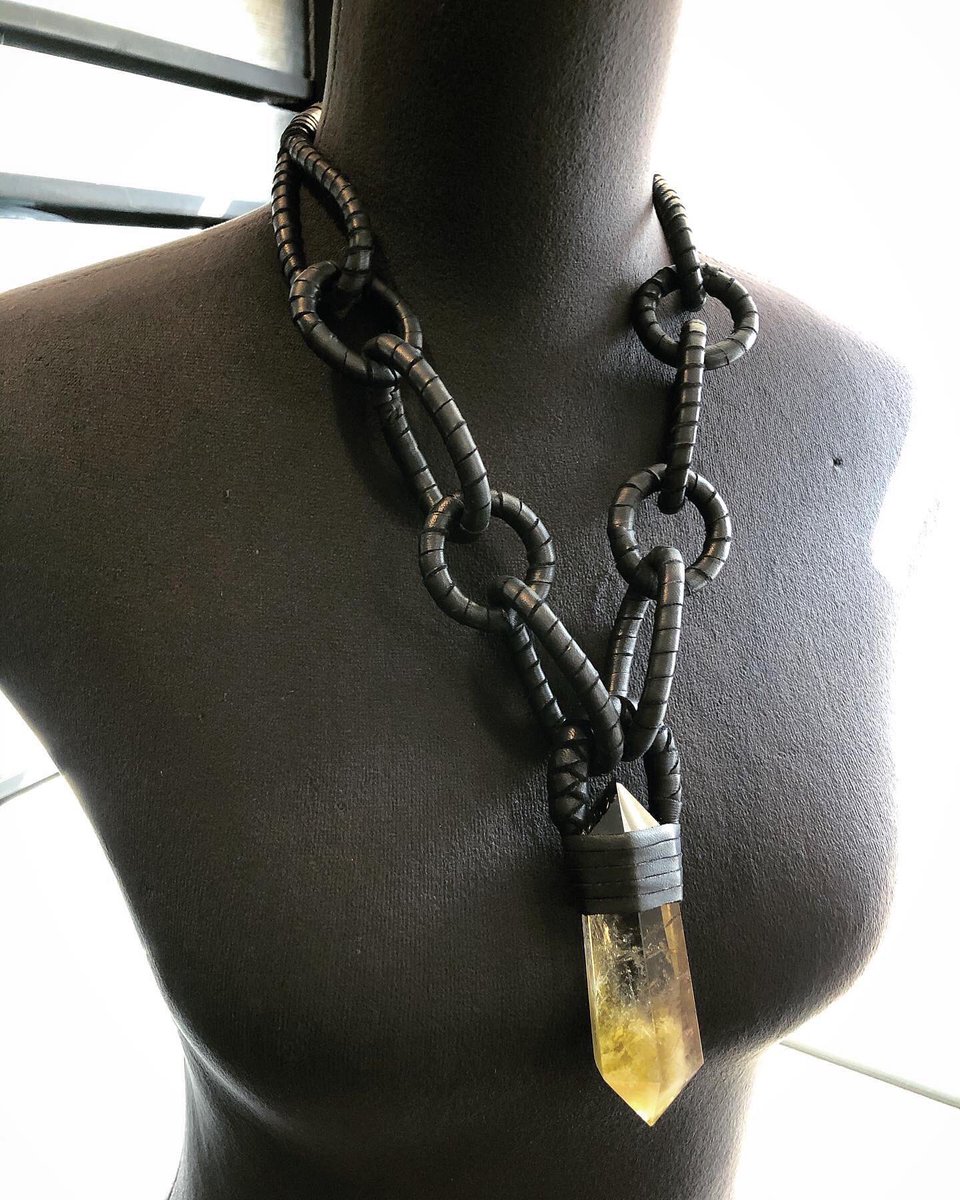thegreencards's tweet photo. designAUST Handcrafted Leather Jewelry. Made in #Austin TX https://t.co/EvSWP3JBUU https://t.co/wUBzYvO6r0
