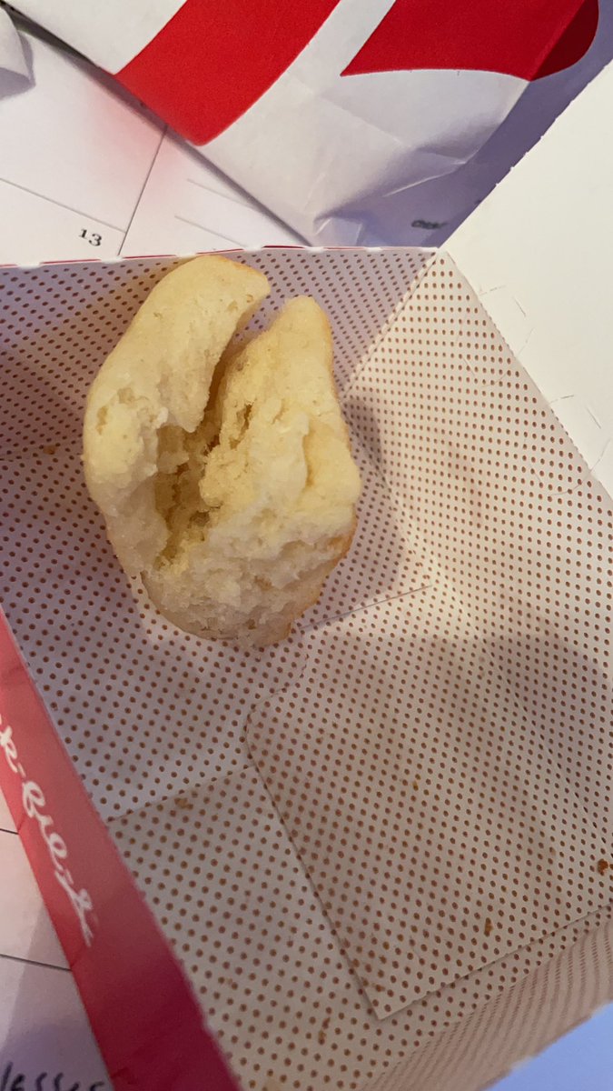 _jacksonschultz's tweet photo. no nugget in my chicken mini @ChickfilA https://t.co/WUIzx4R9CJ