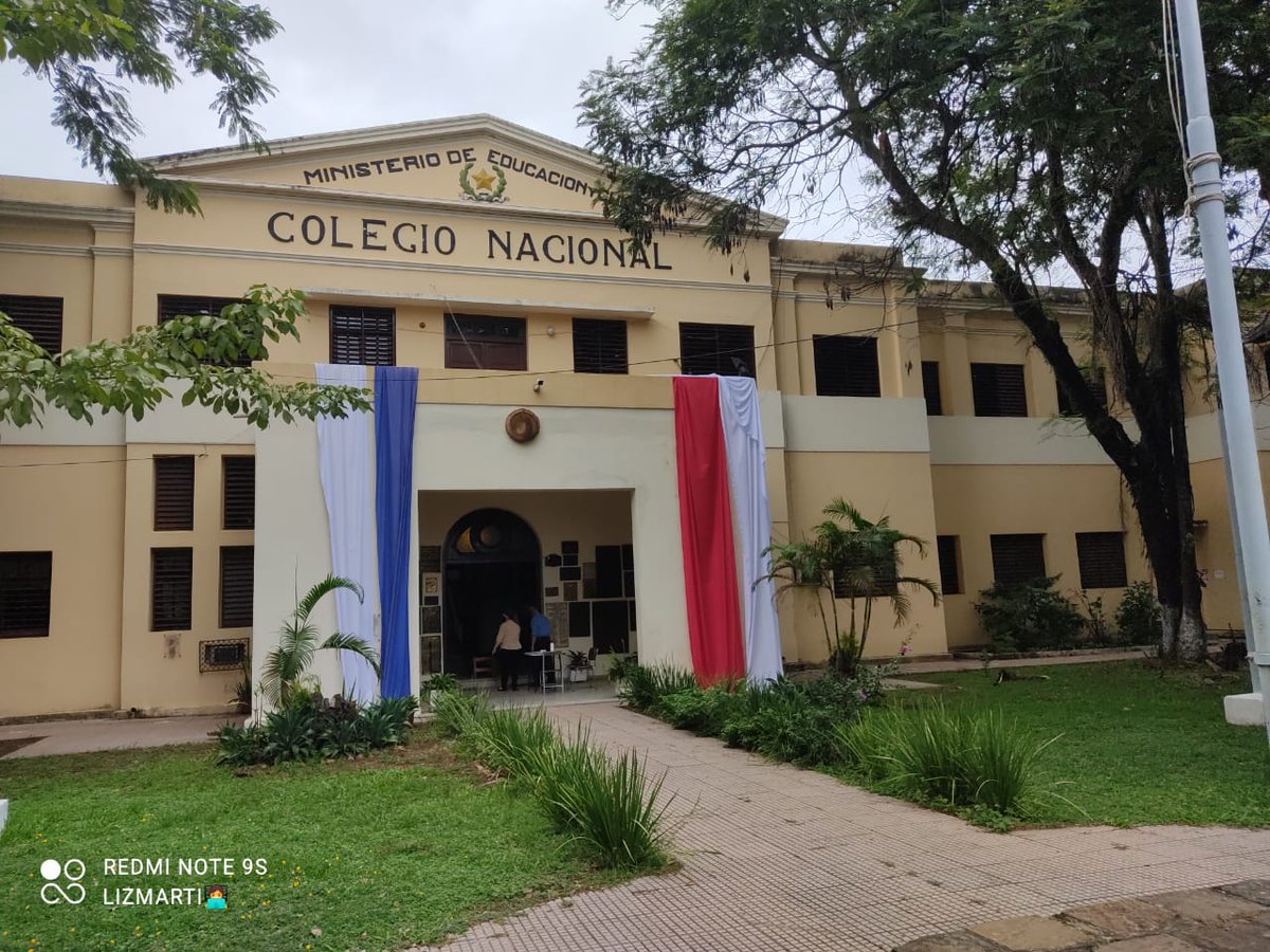 DGGED15's tweet photo. Monitoreo de entrega de kits de alimentos en el Colegio Nacional Bernardino Caballero y en el Colegio Técnico y Centro de Entrenamiento Vocacional Pdte. Carlos Antonio López. @BrunettiJuanMa @Supracielito @estelanunezc @fabianser @Ftima43239476 @JoseMedinaGaut1 @Karenme26522774 https://t.co/ZyNzA1wY0N