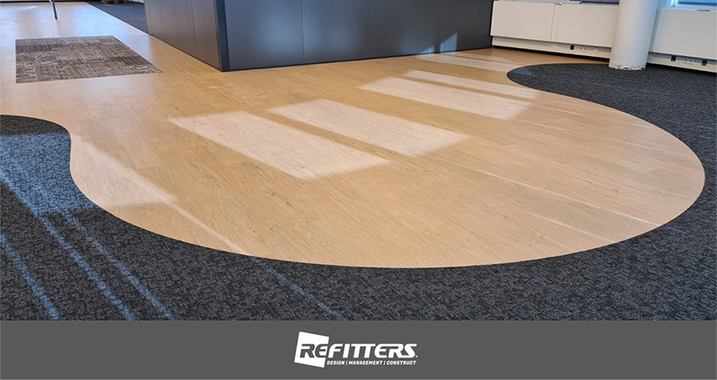 Refitters_'s tweet image. Inmiddels ligt de vloer bij @Syncasso in Rotterdam. De vorm van het gebouw is het uitgangspunt geweest van dit vloerontwerp. Kijk ook eens op onze website voor andere projecten: refitters.nl  #project #huisvesting #verbouwen #ontwerp #vloer