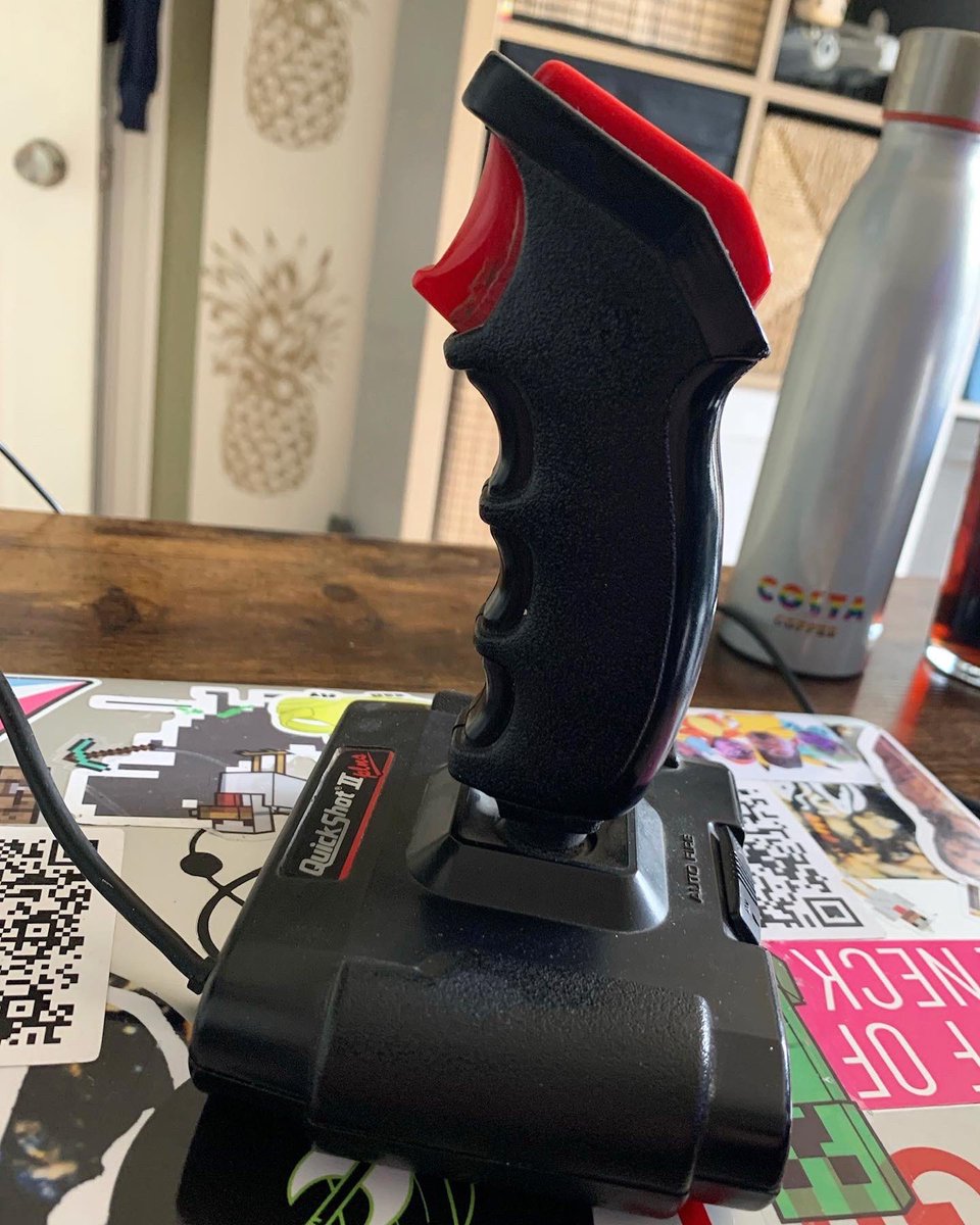 YorkshireTechy's tweet photo. Added another #quickshot2 #joystick to my collection but this is a Quickshot 2 PLUS which has #microswitches and is just amazing, I didn't realise these existed!
#retrogaming #retrogames #retro #commodore64 #c64 #spectrum #8bit https://t.co/dMiuJHMJYG