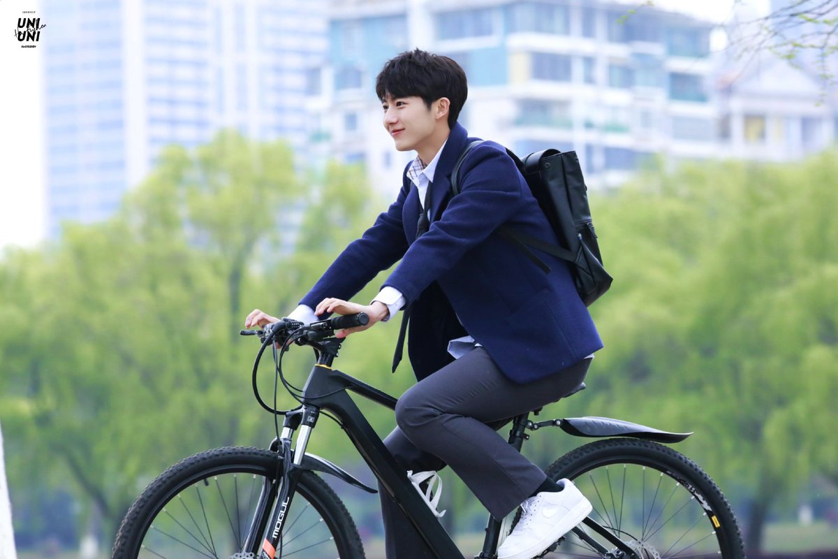 Vicky31020277's tweet photo. Noch mehr
Meine liebe, Frühling ist da🌸🌿
Süß, süß, süß 🚲 

Happy, cute 😊
#HaoFushen #郝富申
https://t.co/MECmgrHkzd https://t.co/5jHf6n0fcY