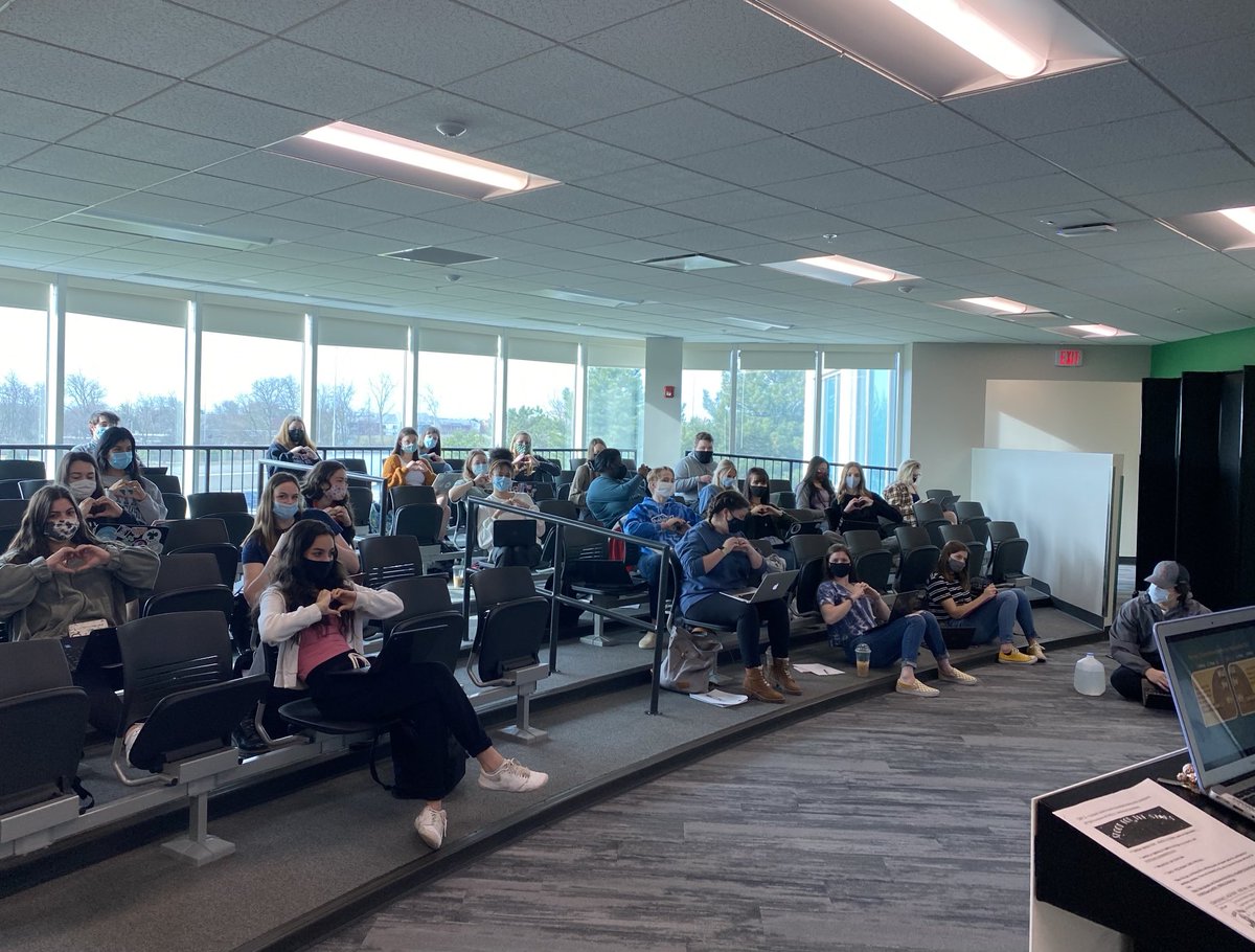 dtadublin's tweet photo. @dtadublin is attending the   Virtual Ed Rising Conference! Keynote Dorian Sachman
#JEDITEACHING #emotionalintelligence #justice #leadfromtheclassroom ⁦@edrisingohio⁩ #shootforthestars ⁦@DCSEmerald⁩ #seeuslearn https://t.co/M7MOZTgUKg