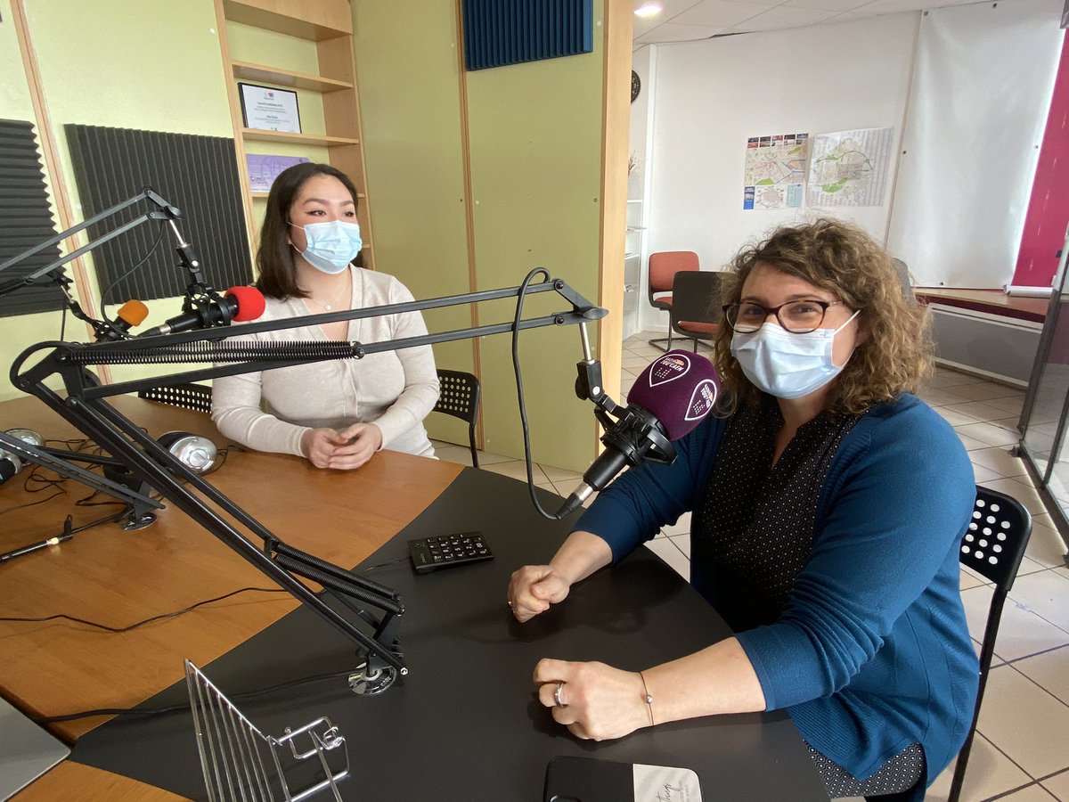 On parle de creative🔉 

Aujourd’hui c’était la première radio pour <a href="/Creative_FC_/">Créative</a>  et <a href="/ClaireGrivot/">Claire Grivot</a> ! 

Un moment d’échange autour du centre de formation et des journées portes ouvertes à retrouver vendredi 18h sur <a href="/radiotoucaen/">Radio TOU'CAEN</a> !

📻91.9Fm 

À très vite✌🏻

 #jpo #creative #radio