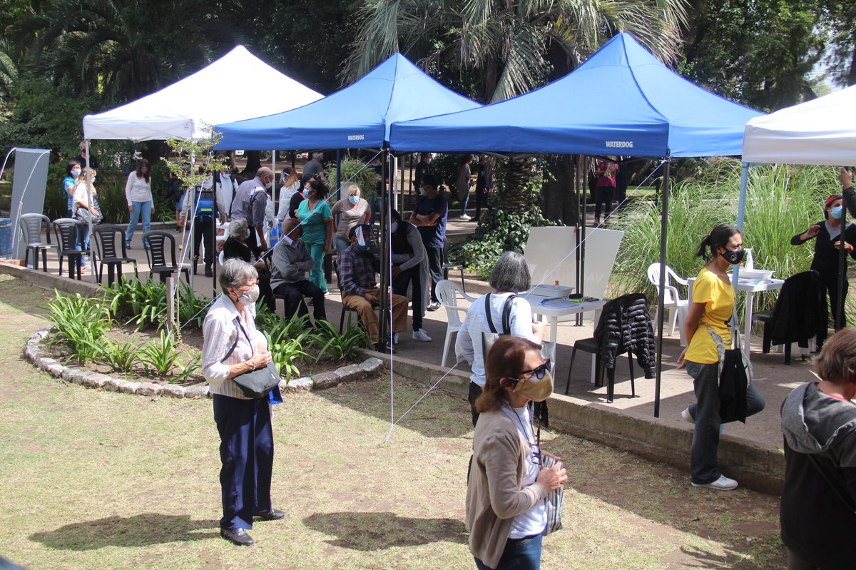 MunicipioLdeZ's tweet photo. Sumamos al Parque Eva Perón como posta de vacunación de #BuenosAiresVacunate en Lomas de Zamora. https://t.co/saFiigUNFT