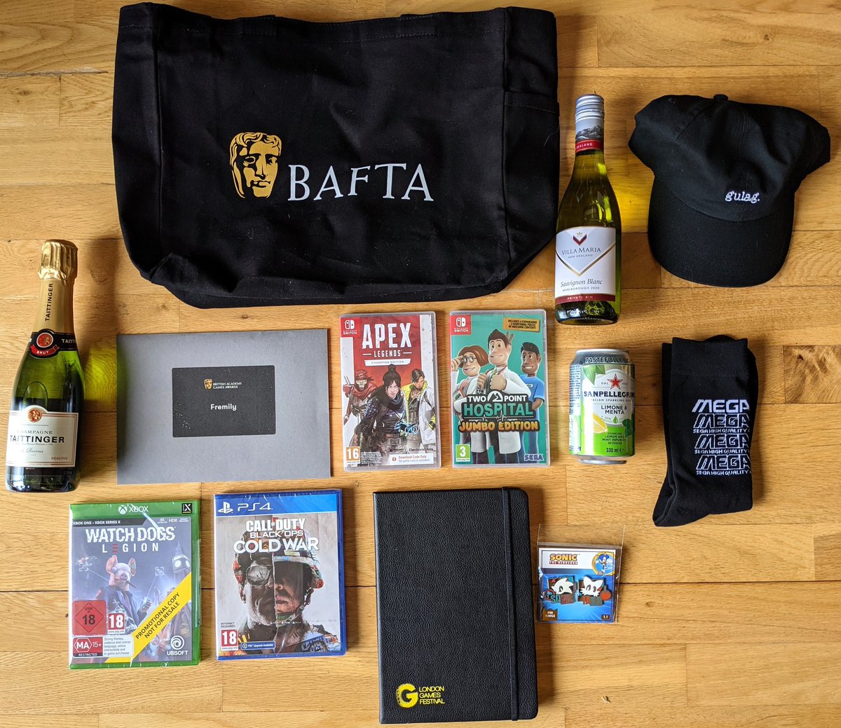 LemonyBello's tweet photo. The lovely people at @BAFTAGames sent me this huge gift bag!

Thank you to everyone who contributed! #BAFTAGames is gonna be popping 👀 https://t.co/guqY8rQnmI