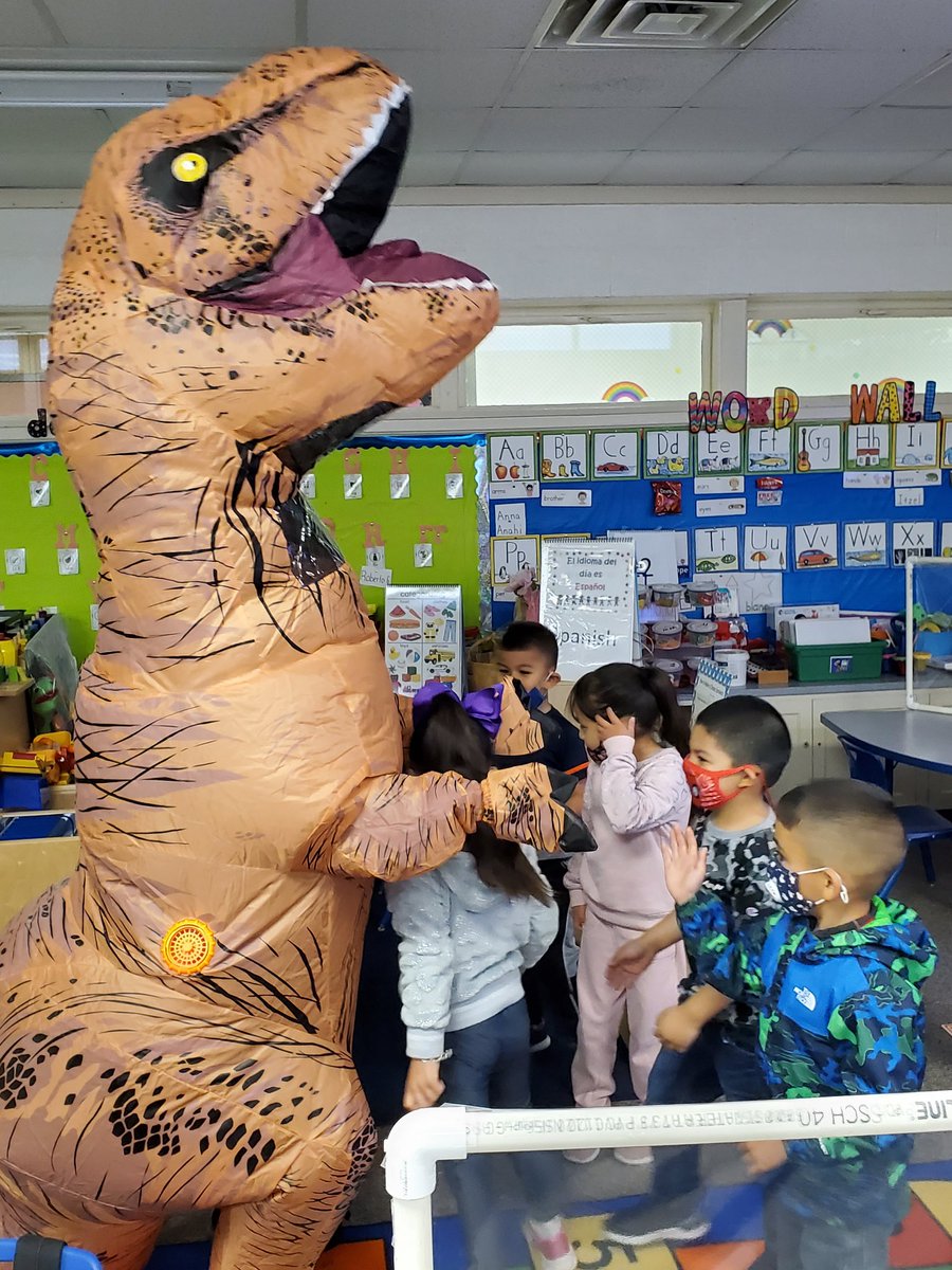 Tgalprin1's tweet photo. Our campus writing prompt this week is: What would you do if you found a T-Rex in your backyard? Well, I would bring the T-Trex to school to learn. #zavalarocks #learningforall @ZavalaMagnet @Stacy_gjohnson @drliliananez @ScottMuri @JaimeMi50367314 @rosamislas https://t.co/K5y21NzSGi