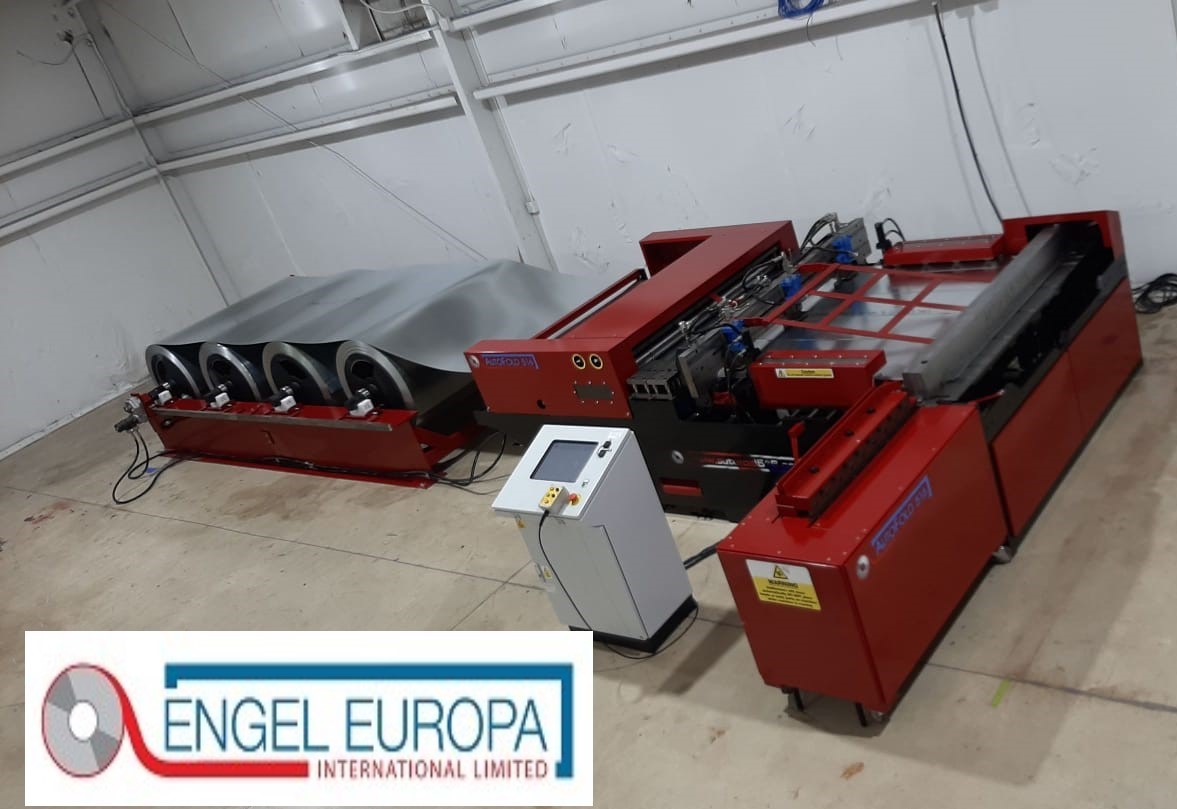EngelEuropaINT's tweet photo. Check out our Auto-Fold Side Eject drive cleat machine....manufactures duct from coiled steal. https://t.co/0n4NA9Yny5